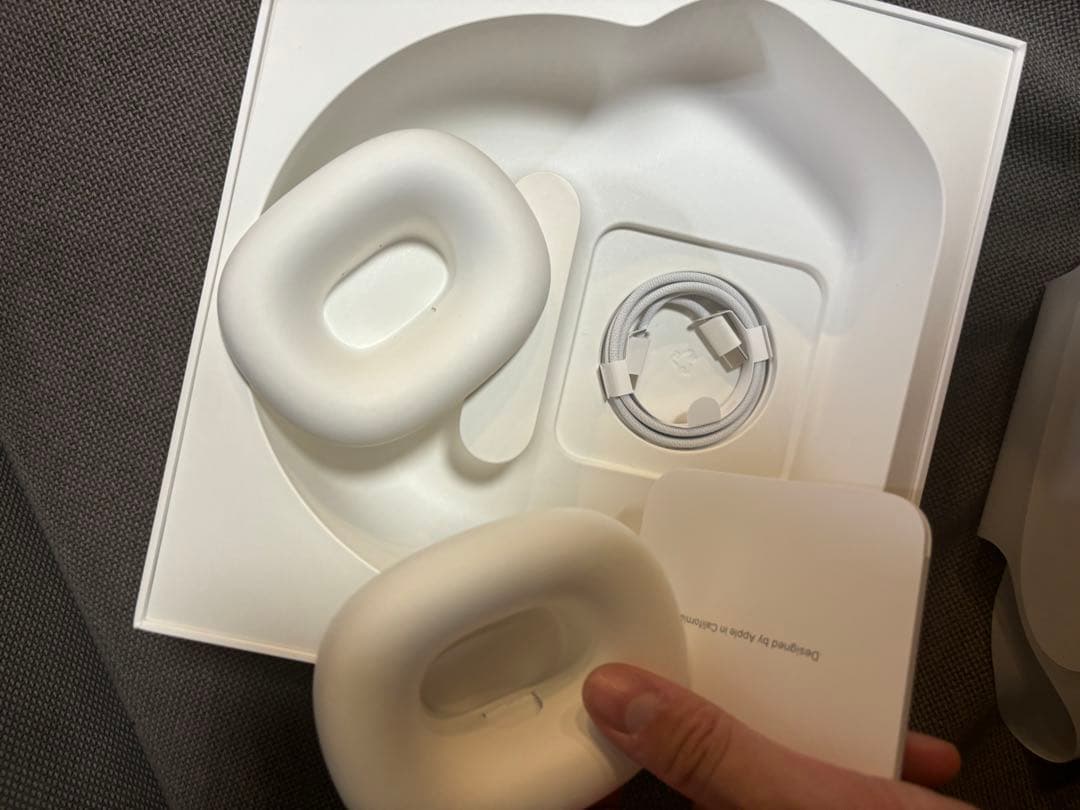 Apple AirPods Max midnight 未使用