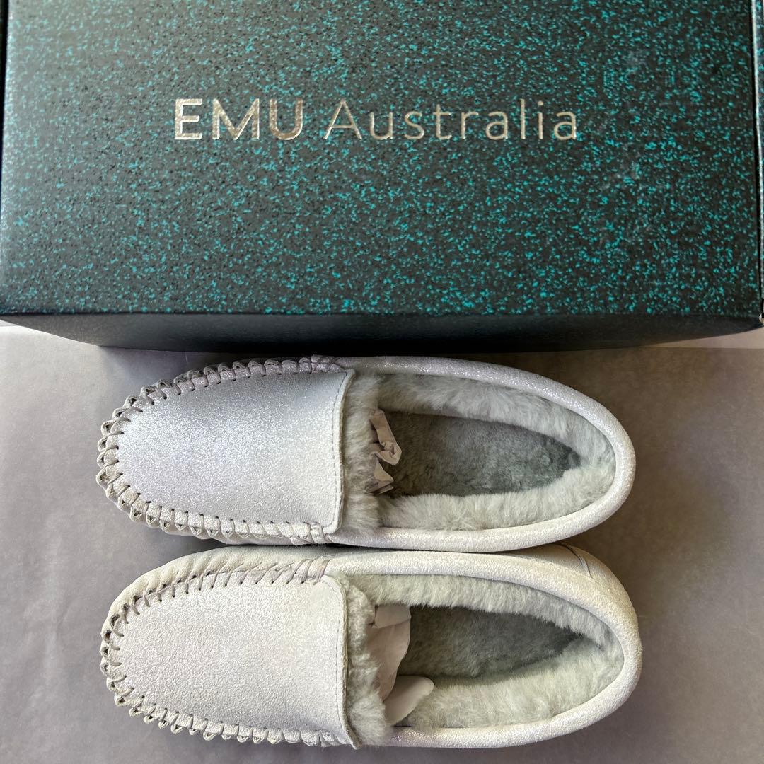 【お値下げ】 EMU モカシンシルバー 24㎝未使用
