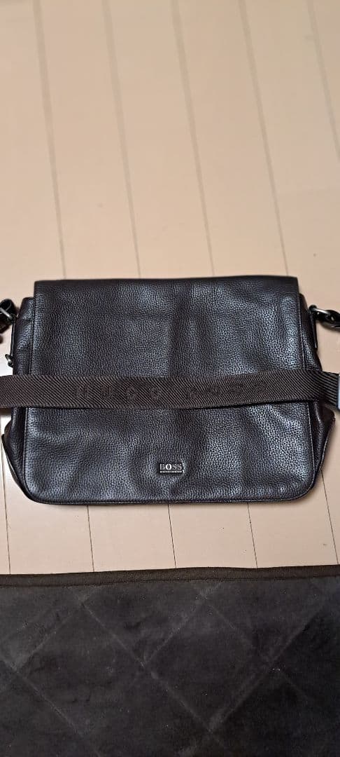 HUGO BOSS メンズ メッセンジャーバッグ レザー ブラウン used