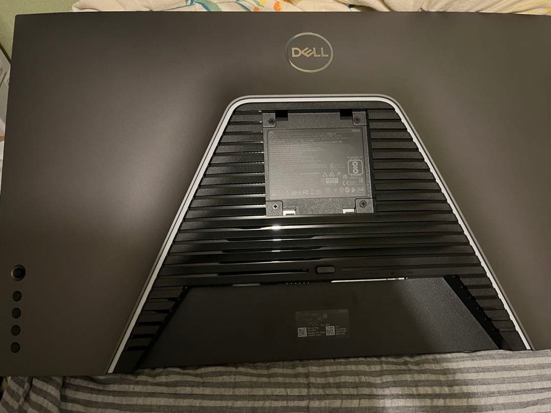 Dell G3223Q 32インチ 4K ゲーミングモニター