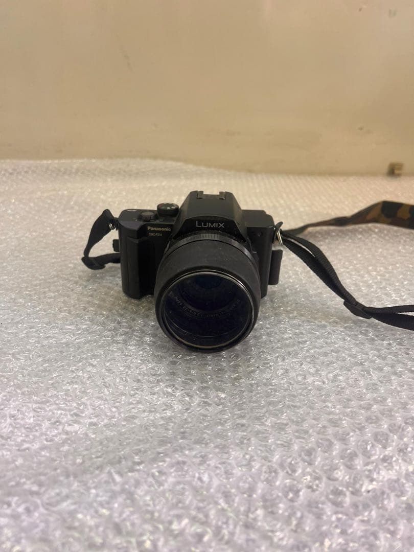 PANASONIC LUMIX デジタル一眼レフカメラ DMC-FZ10