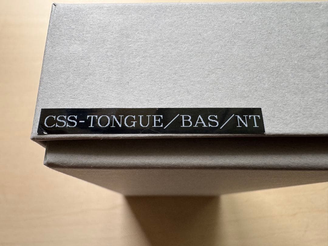 未使用 WILDSWANS タング バスタン＆フィス　ナチュラル