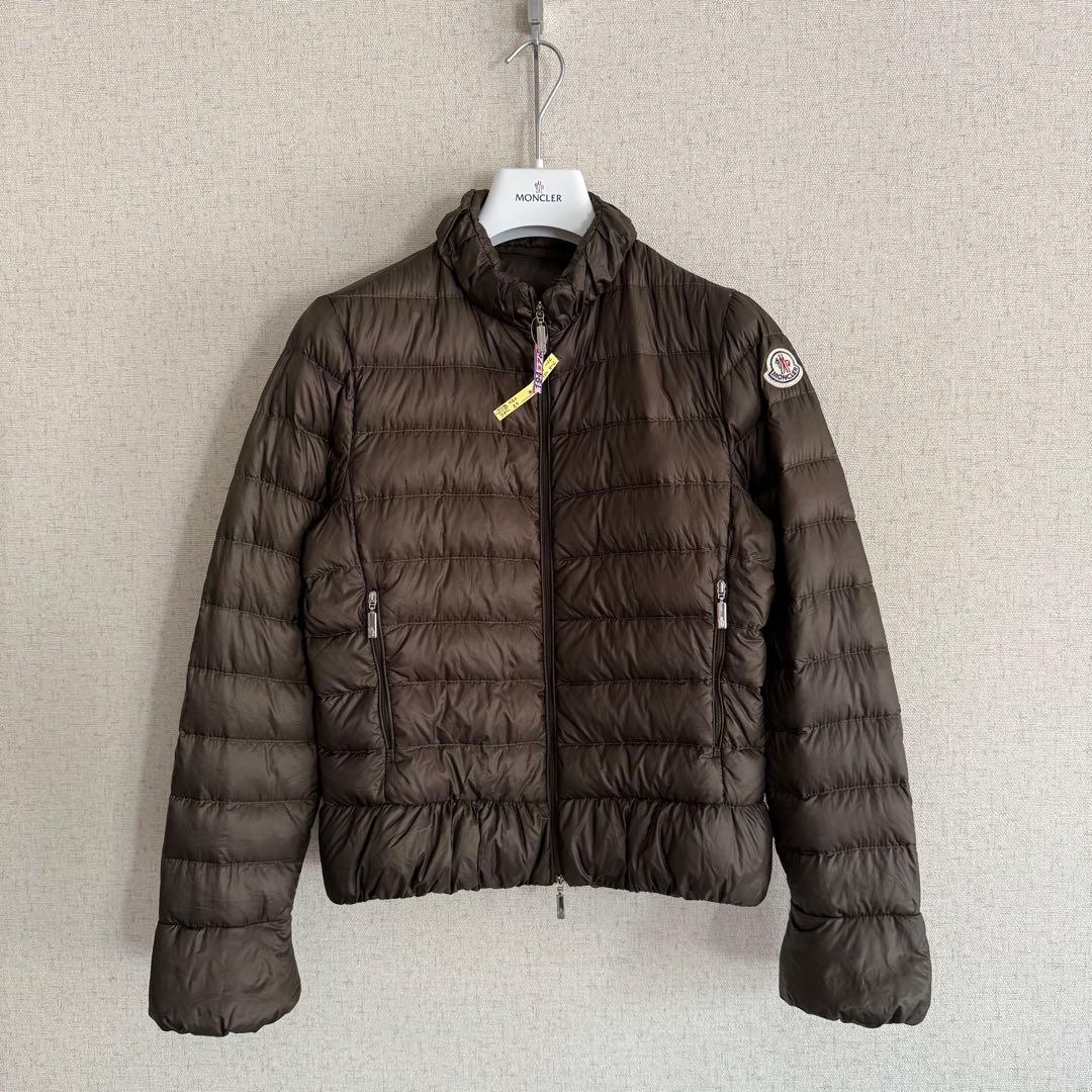 〈クリーニング済み〉モンクレール JARRE 超軽量！ライトダウンジャケット