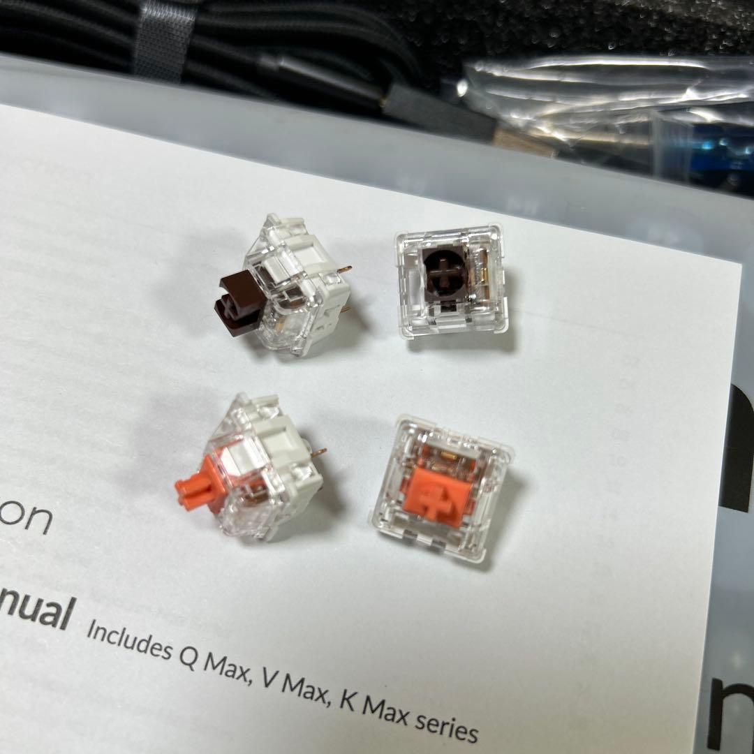 極美品 keychron V3 MAX JISかな印字なし 赤軸 おまけ付き