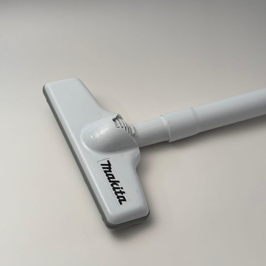 マキタ コードレス掃除機CL107FDSHW 10.8Vバッテリ及び充電器付