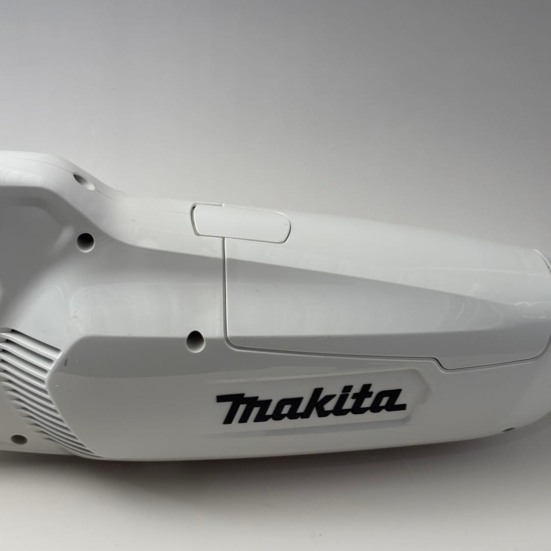 マキタ コードレス掃除機CL107FDSHW 10.8Vバッテリ及び充電器付