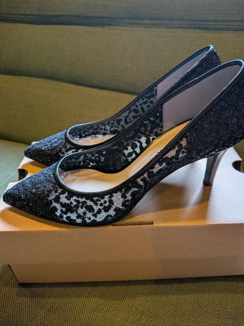 美品　DIANA グリッターパンプス　7センチヒール