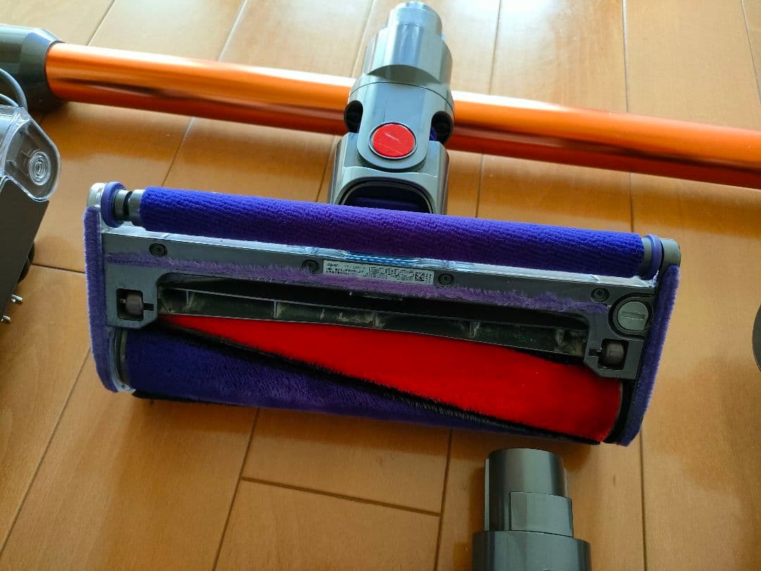 Dyson Cyclone V10 Fluffy コードレスクリーナー 掃除機