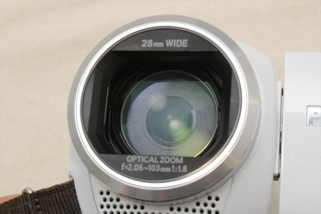 Panasonic HC-V230M　ビデオカメラ