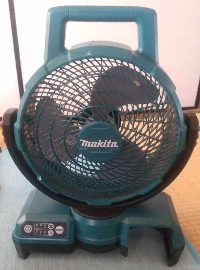 マキタ 充電ファン CF203D 動作確認済み※ご購入前にコメントを下さい！