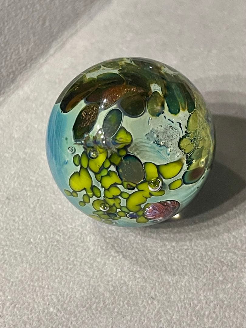 Josh Simpson アート 青と緑の惑星模様 ガラス玉 JS02 作家