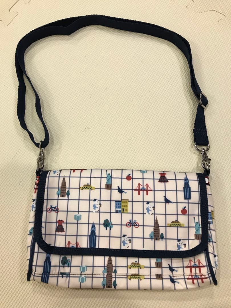 ファミリア×レスポートサック　ウォレットショルダーバッグ