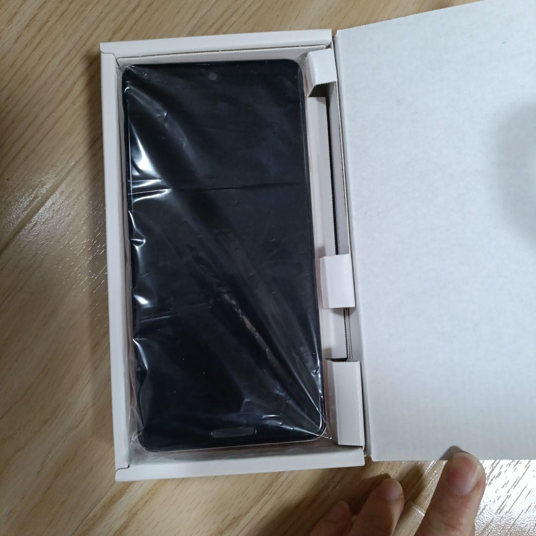 スマホ　アンドロイド　本体　AQUOS　Sense4　SHARP　シャープ