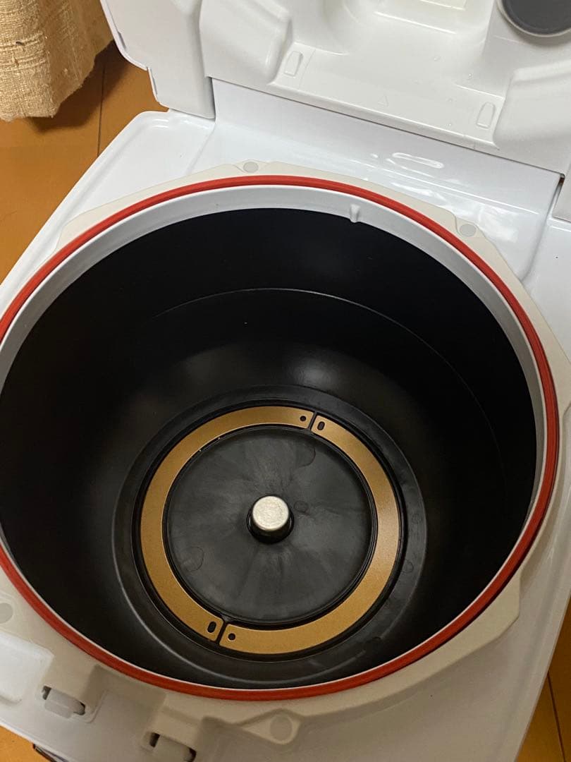 極美品　三菱IH炊飯器 5.5合 炭炊釜 NJ-VVB10-W 2021年製