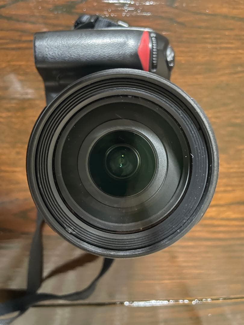 Nikon デジタル一眼レフカメラ ズームレンズ付き　D 70s