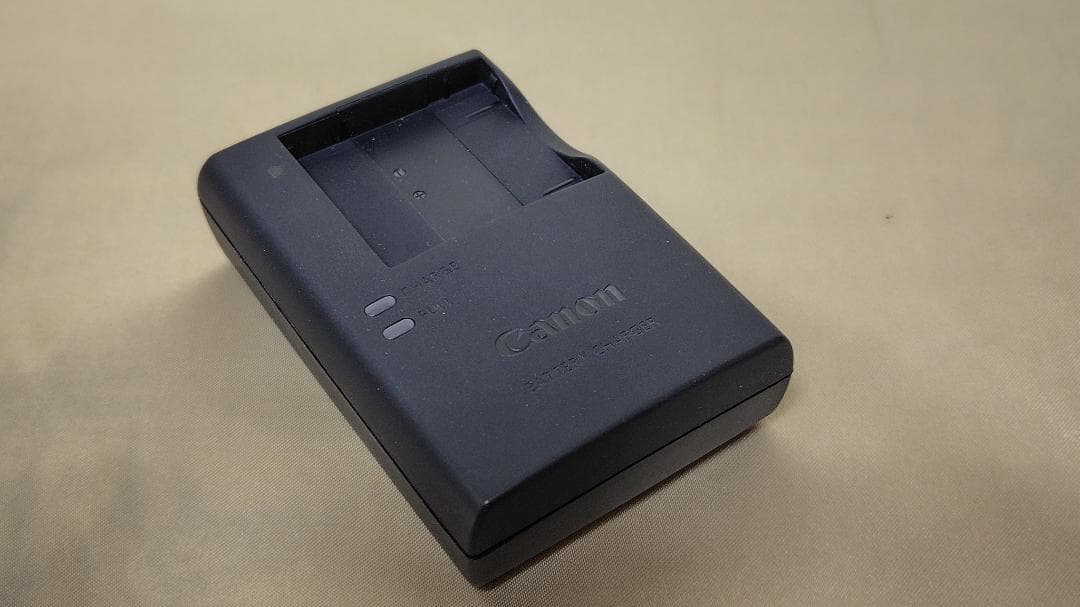 Canon IXY 650m 保護ガラス・専用ケース付き