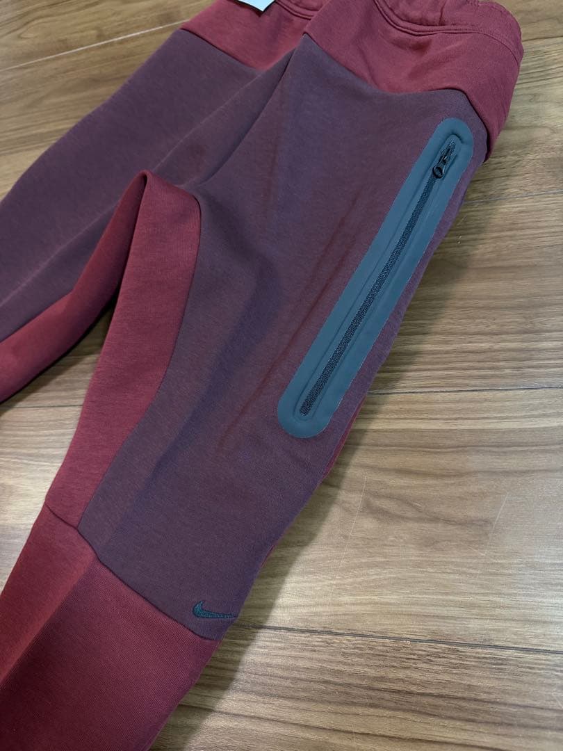 新品 キッズＭ(150) ワイン テックフリース セットアップ 赤タグ NIKE
