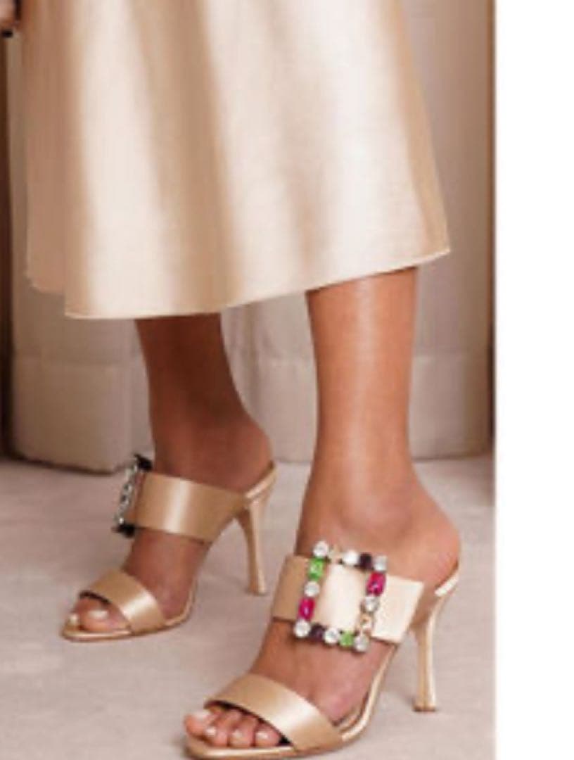 【未使用】Manolo Blahnik（マノロブラニク）サテンミュールサンダル❤︎