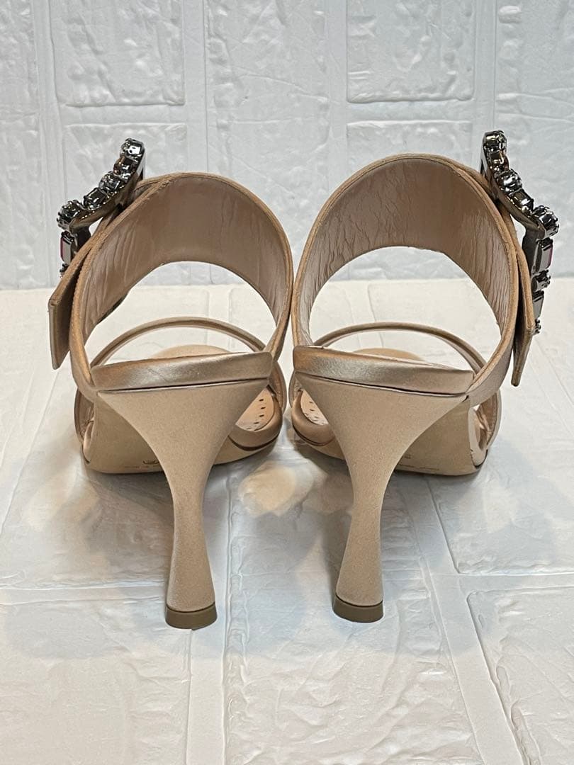 【未使用】Manolo Blahnik（マノロブラニク）サテンミュールサンダル❤︎