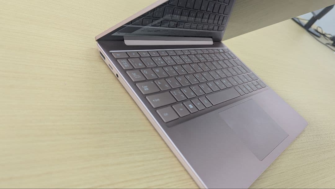 Microsoft Surface Laptop go2 ピンク