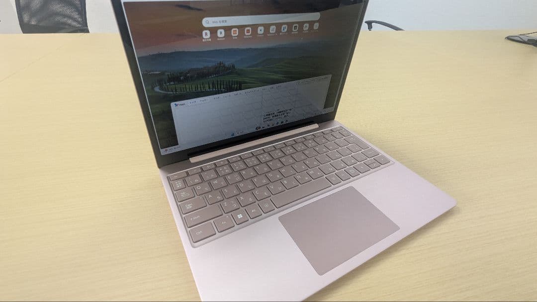 Microsoft Surface Laptop go2 ピンク