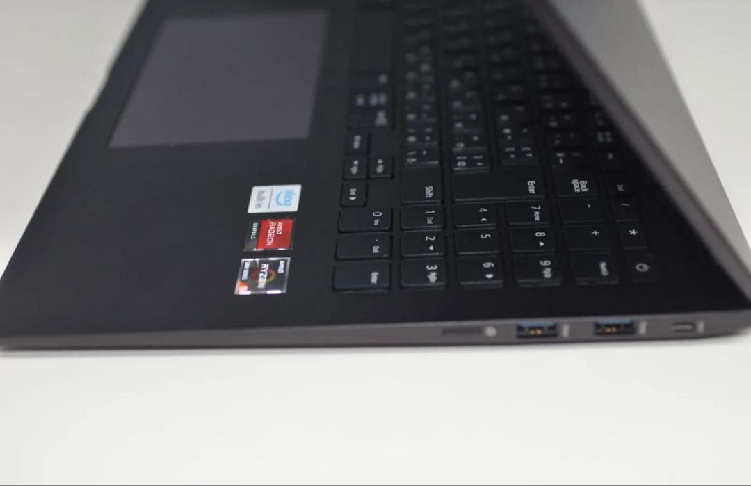 中古良品ノートパソコン LG 16U70Q