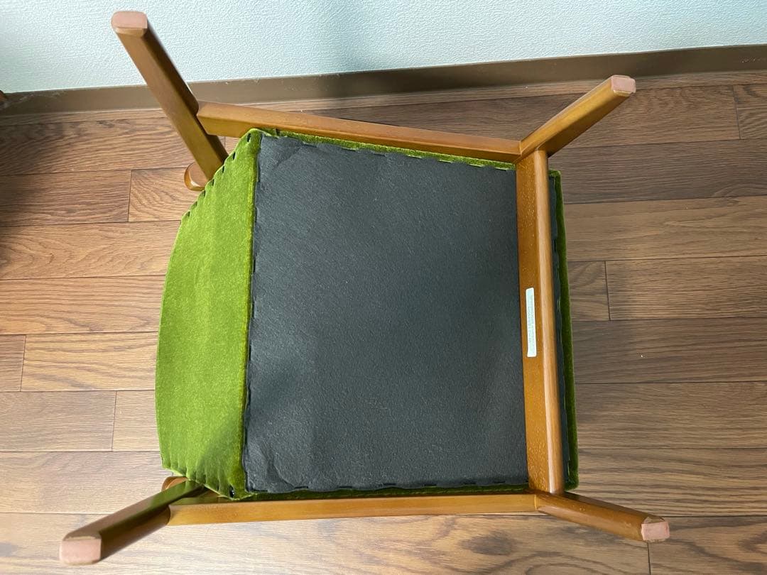 新品　カリモク60　Kチェア　ミニ　キッズサイズ　モケットグリーン　箱オリジナル