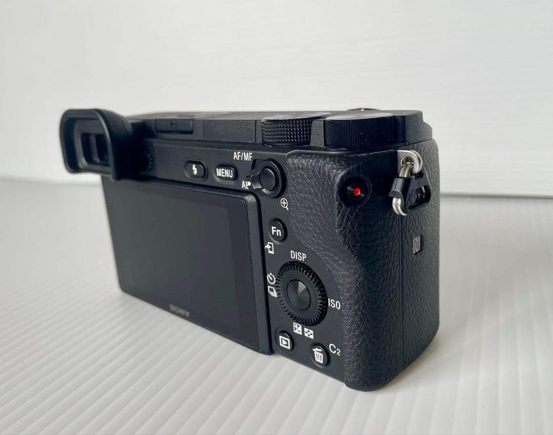 SONY α 6400ミラーレスカメラ 16-70mmレンズ付き