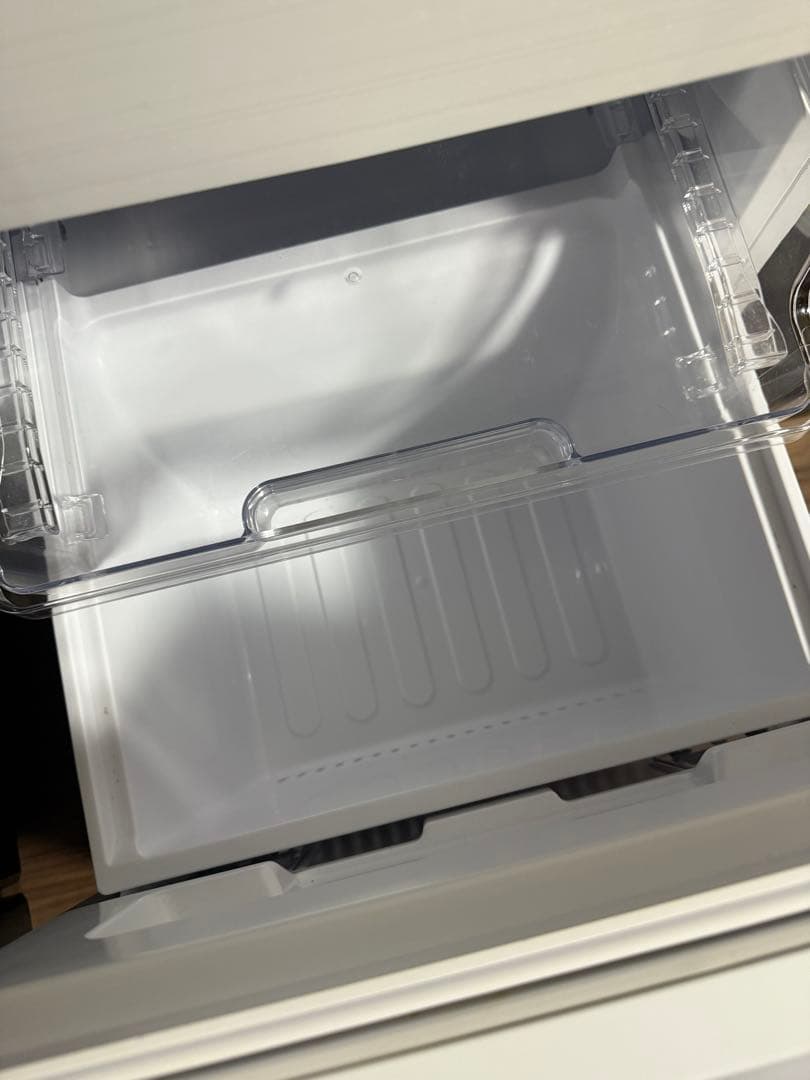 冷蔵庫　一人暮らし　SHARP 美品　2021年製　SJ-D15G-W