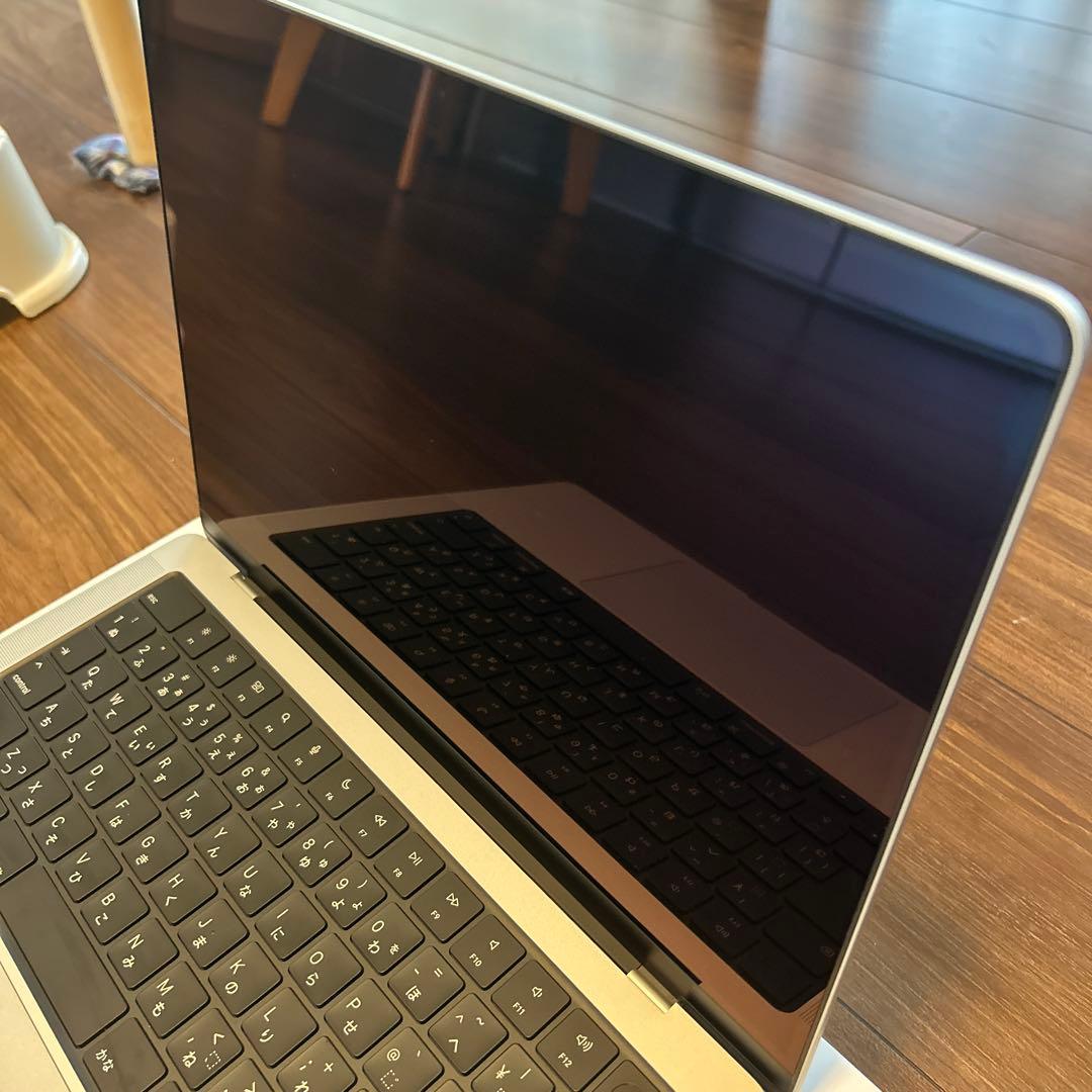Apple MacBook pro 14インチ M3チップ 16GB 1TB
