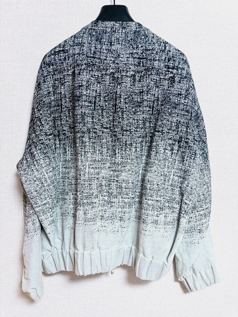 【新品】アタッチメント LI/C グラデーション ジャカード ノーカラーブルゾン