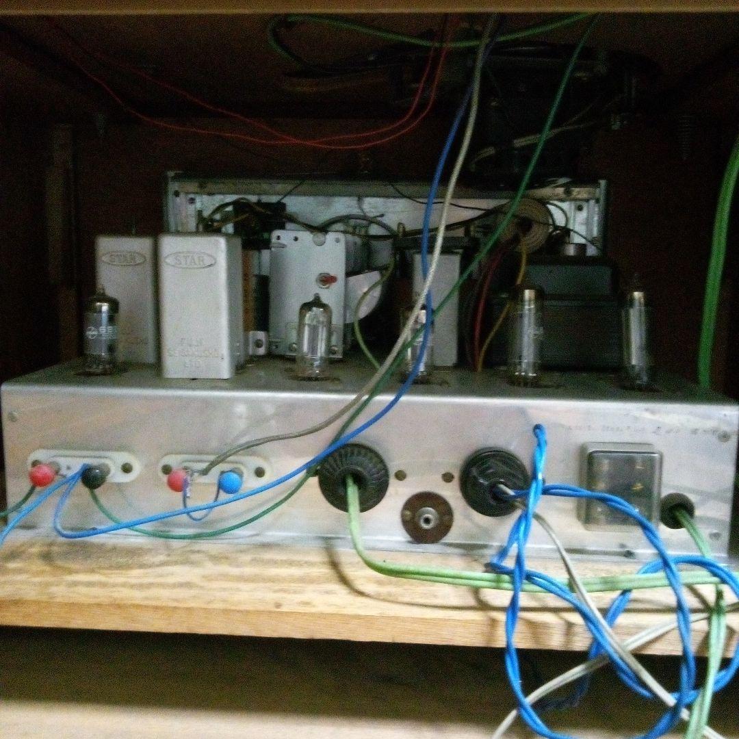 真空管アンプ ブラウン