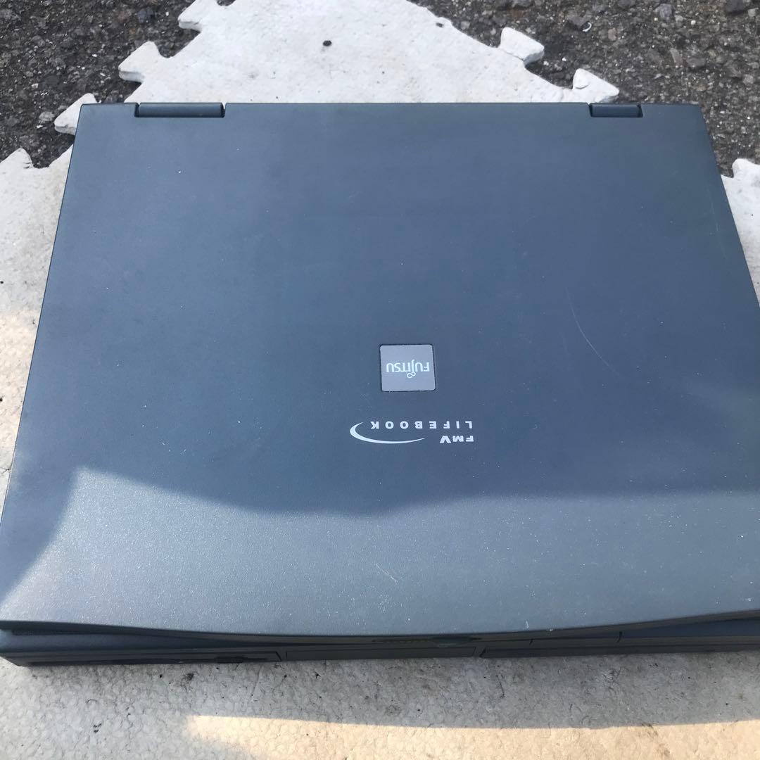 Fujitsu Lifebook 15インチ ノートPC