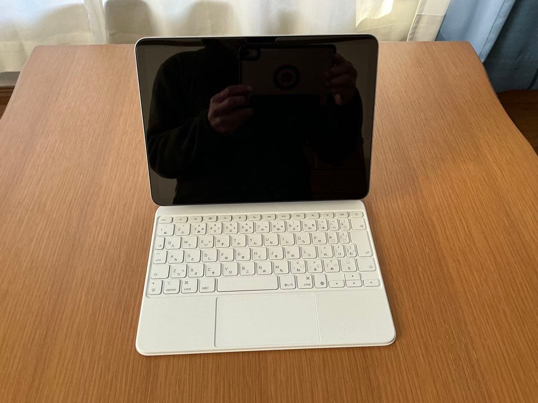 Apple iPad Air M3 11インチ及びmagic keyboard