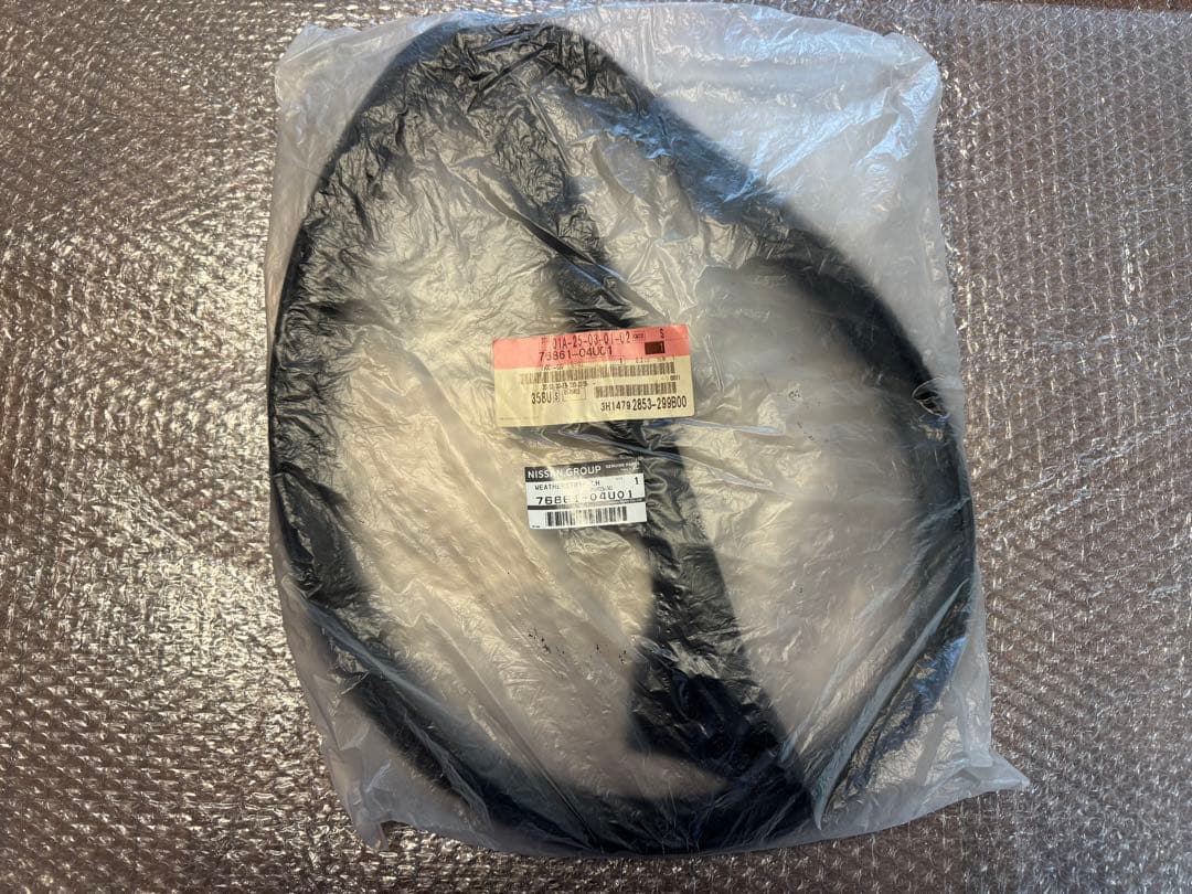 BNR32 ウェザーストリップ　助手席側　左