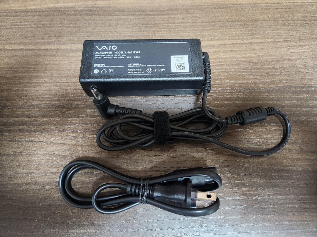 美品 VAIO F14 i5-1335U 16GB 256GB Office他