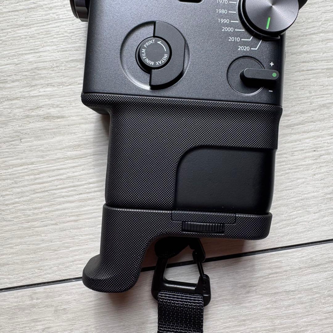 富士フィルム instax mini Evo Cinema ブラック　チェキ