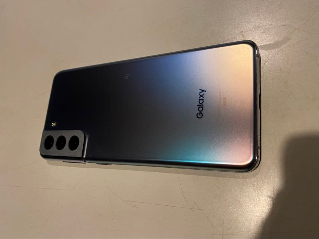 GalaxyS21+　ファントムシルバー