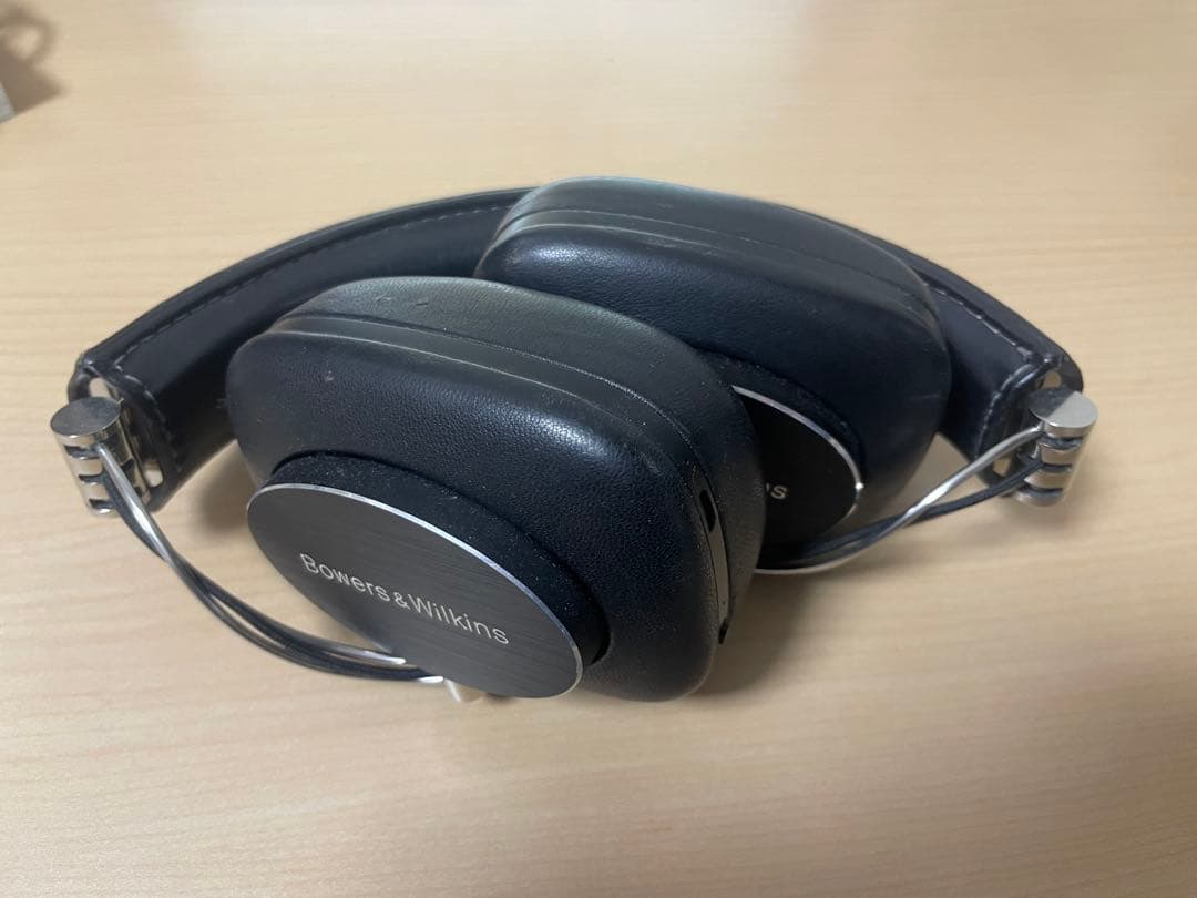 Bowers & Wilkins P7 ヘッドホン