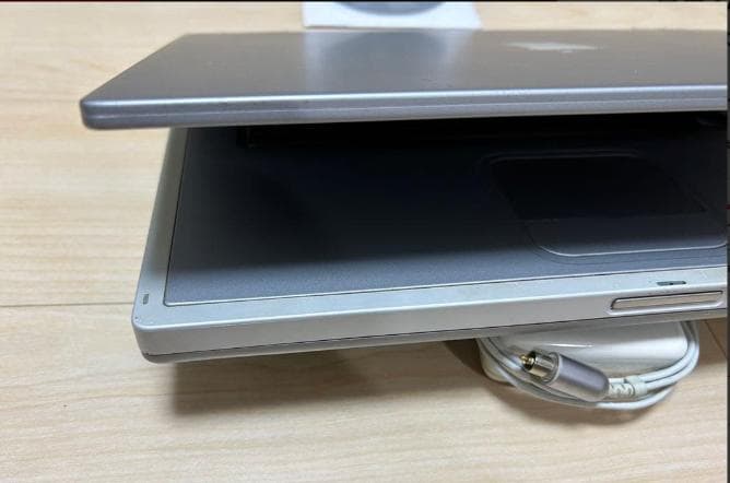 MacBook本体 PowerBook G4 550MHz 512Mb