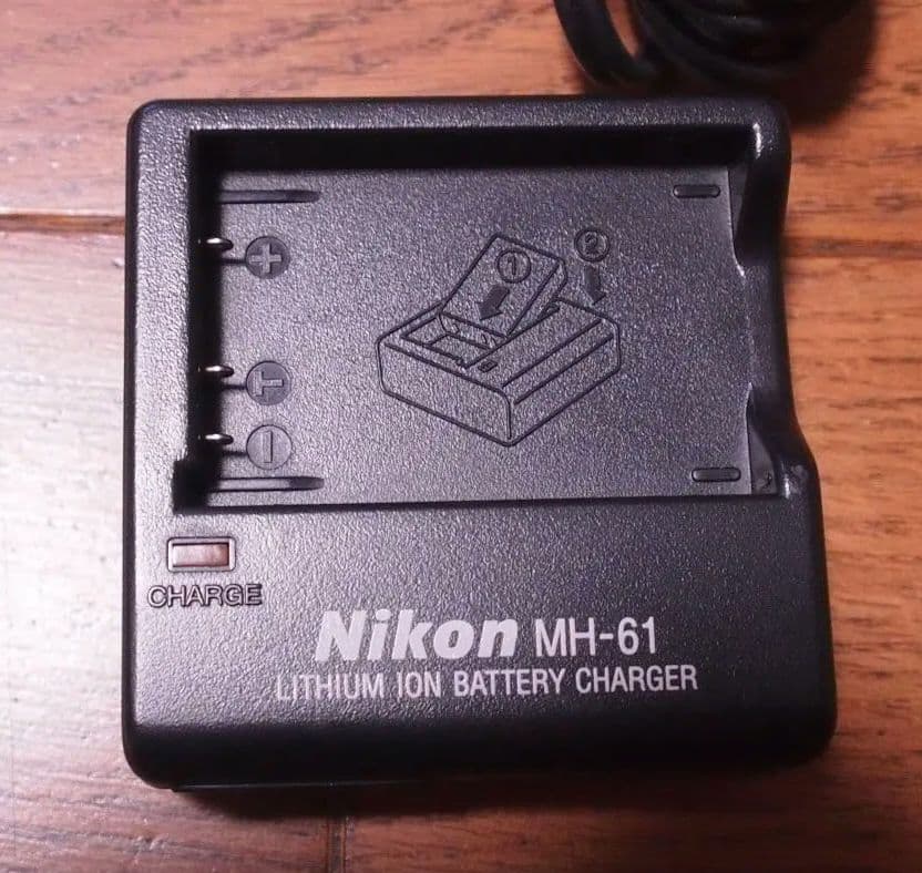 Nicon　COOLPIX　3700　箱あり