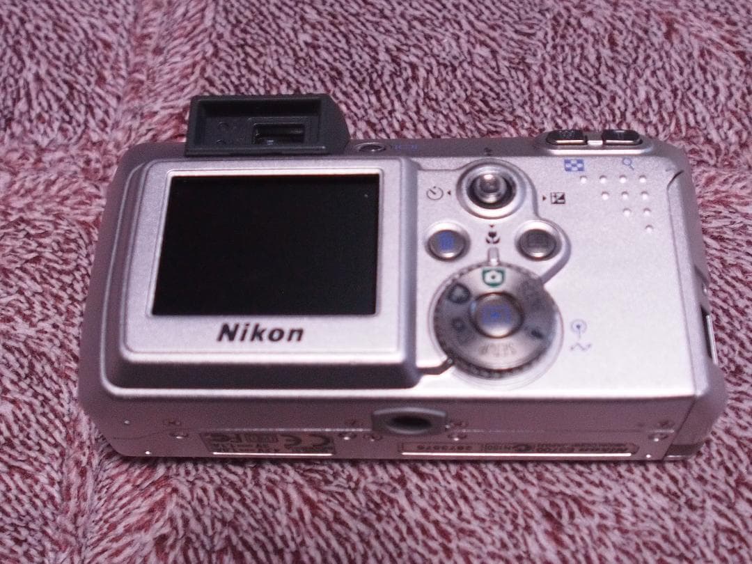 Nicon　COOLPIX　3700　箱あり