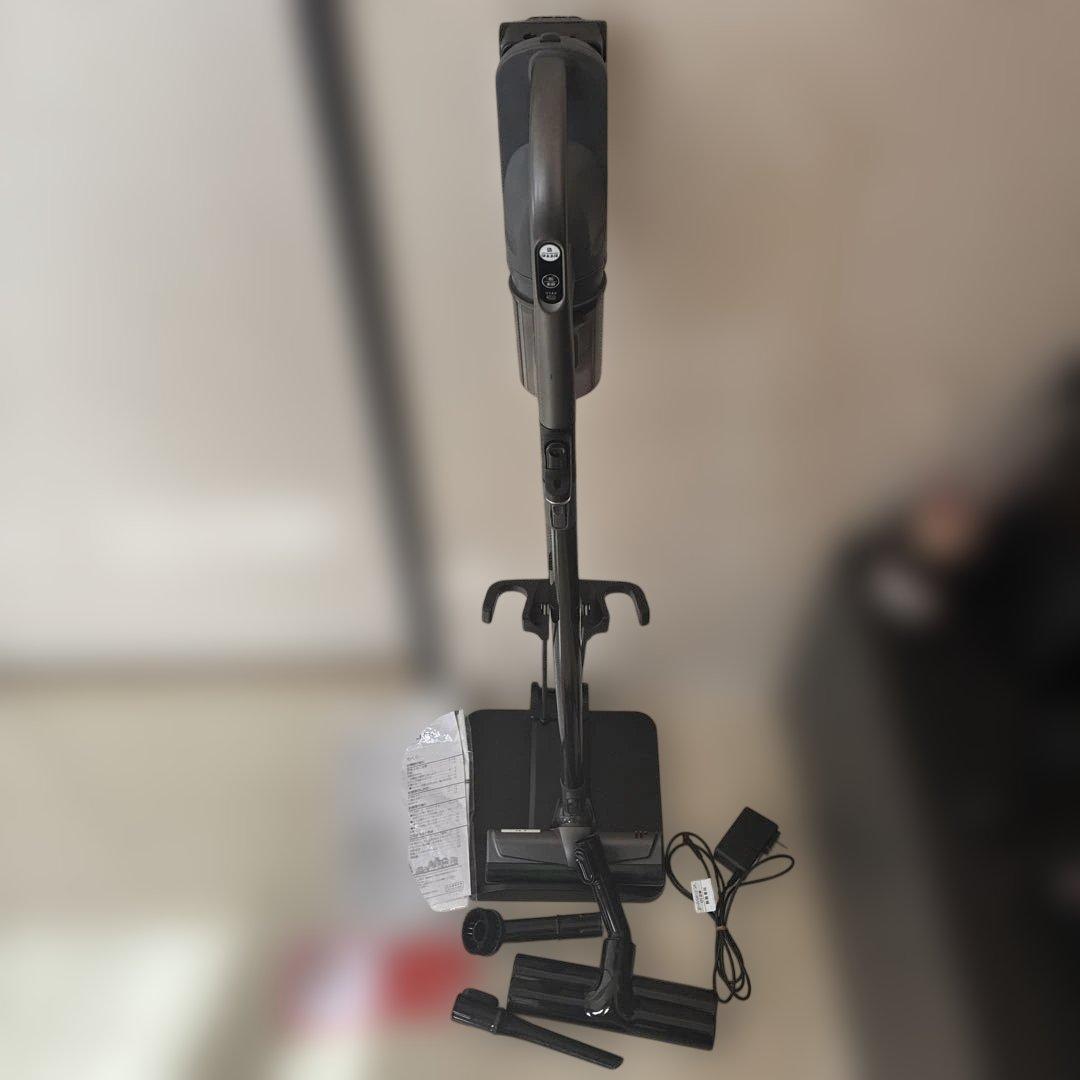 清之進 TOSHIBA コードレス掃除機 付属品あり