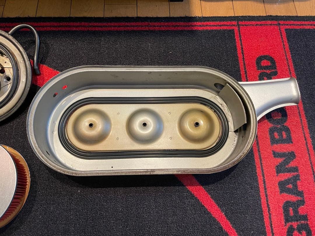 いすゞ　ベレット　エアクリーナー　フィルター付き