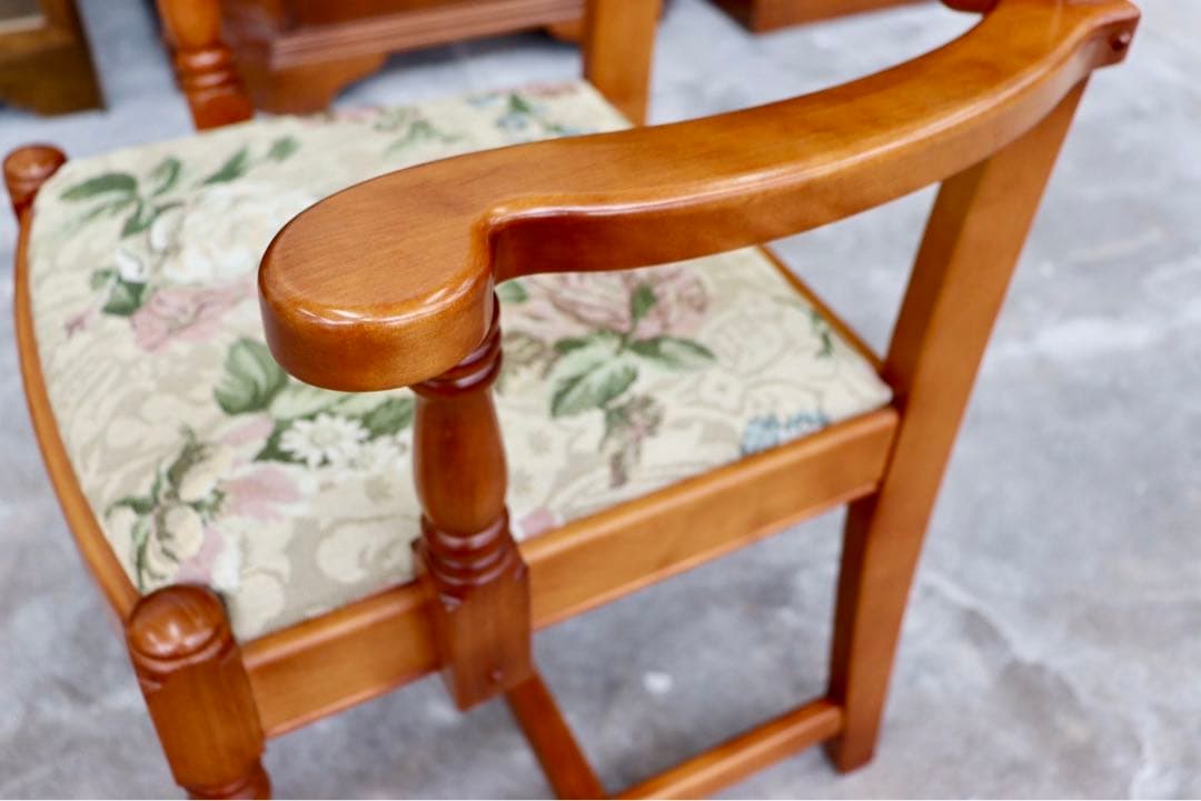 GMHS597C○横浜ダニエル / Daniel ダイニングチェア 椅子 アーム