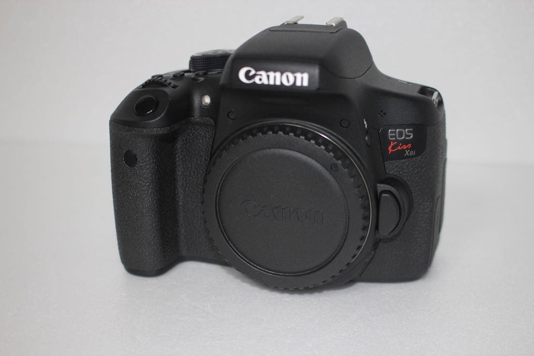 デジタル一眼レフカメラ/canon kiss x8i 標準レンズセット