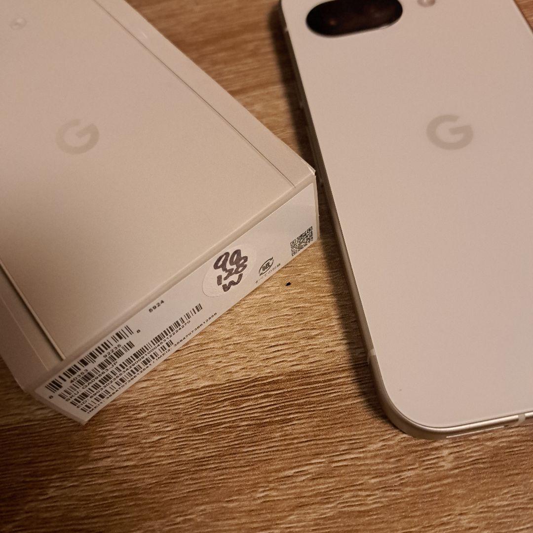 専用 Google Pixel 9a. ※購入翌日に落下でヒビ【動作可能美品】