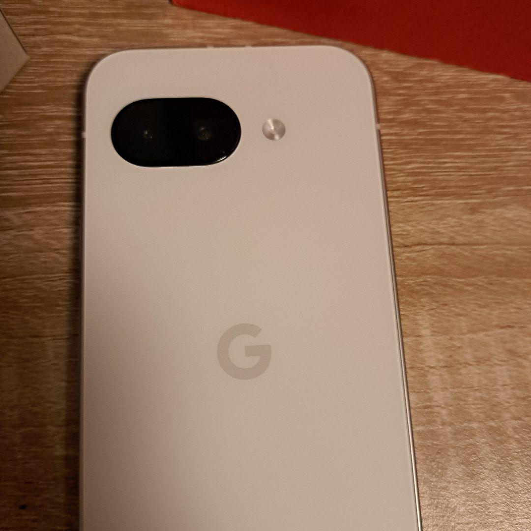 専用 Google Pixel 9a. ※購入翌日に落下でヒビ【動作可能美品】