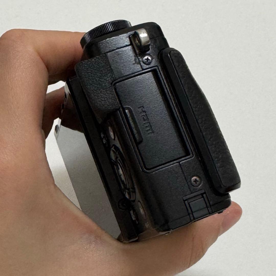 富士フイルム X70 black