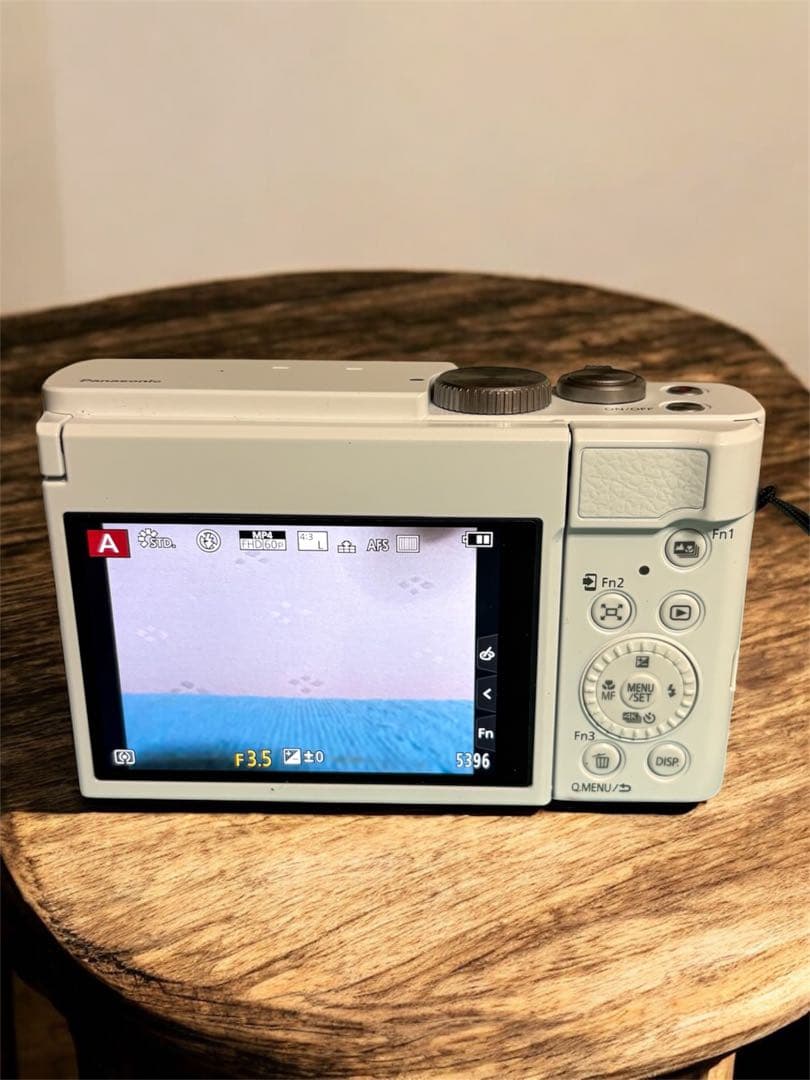 LUMIX tz99 ホワイト